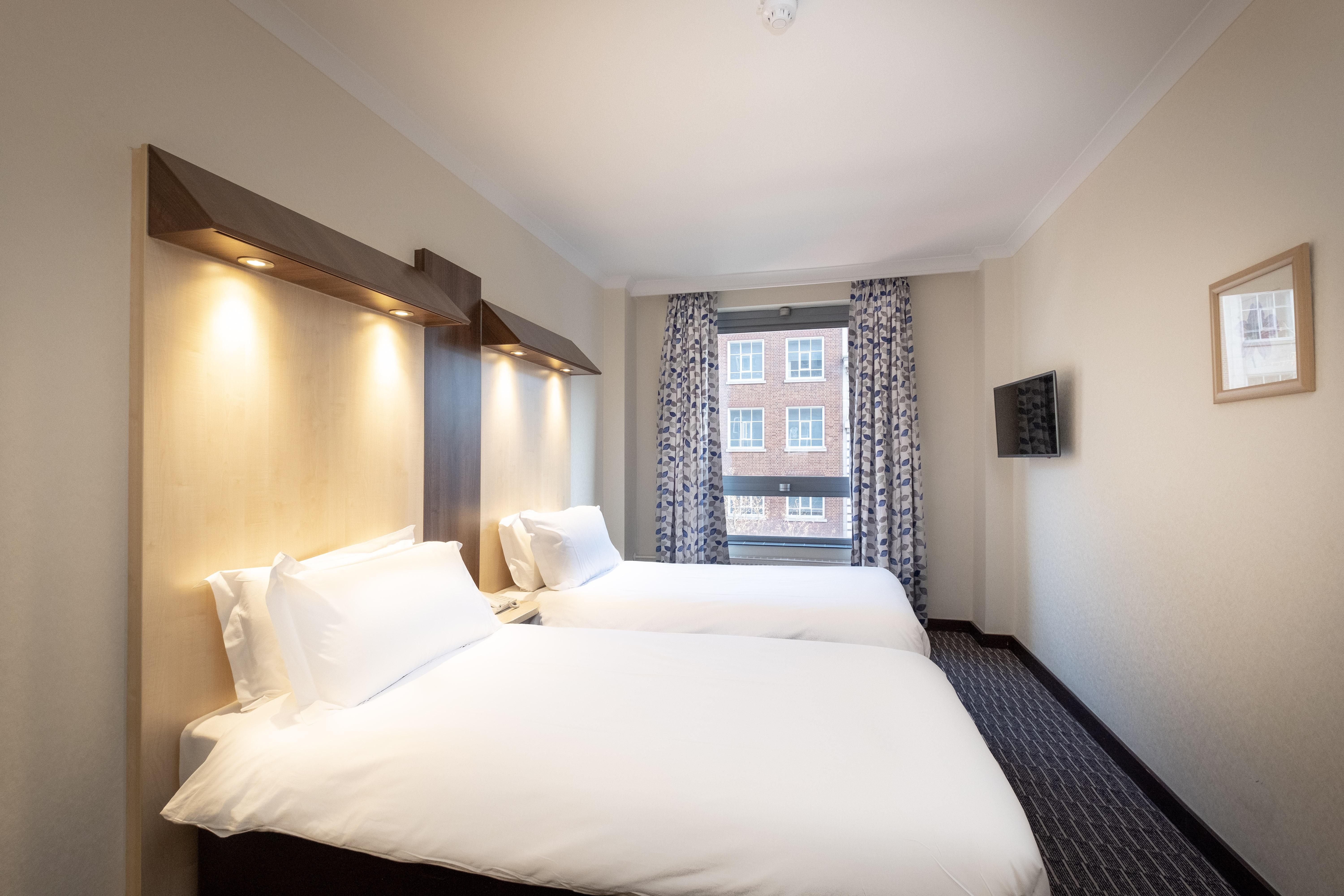 City Sleeper At Royal National Hotel Londra Esterno foto