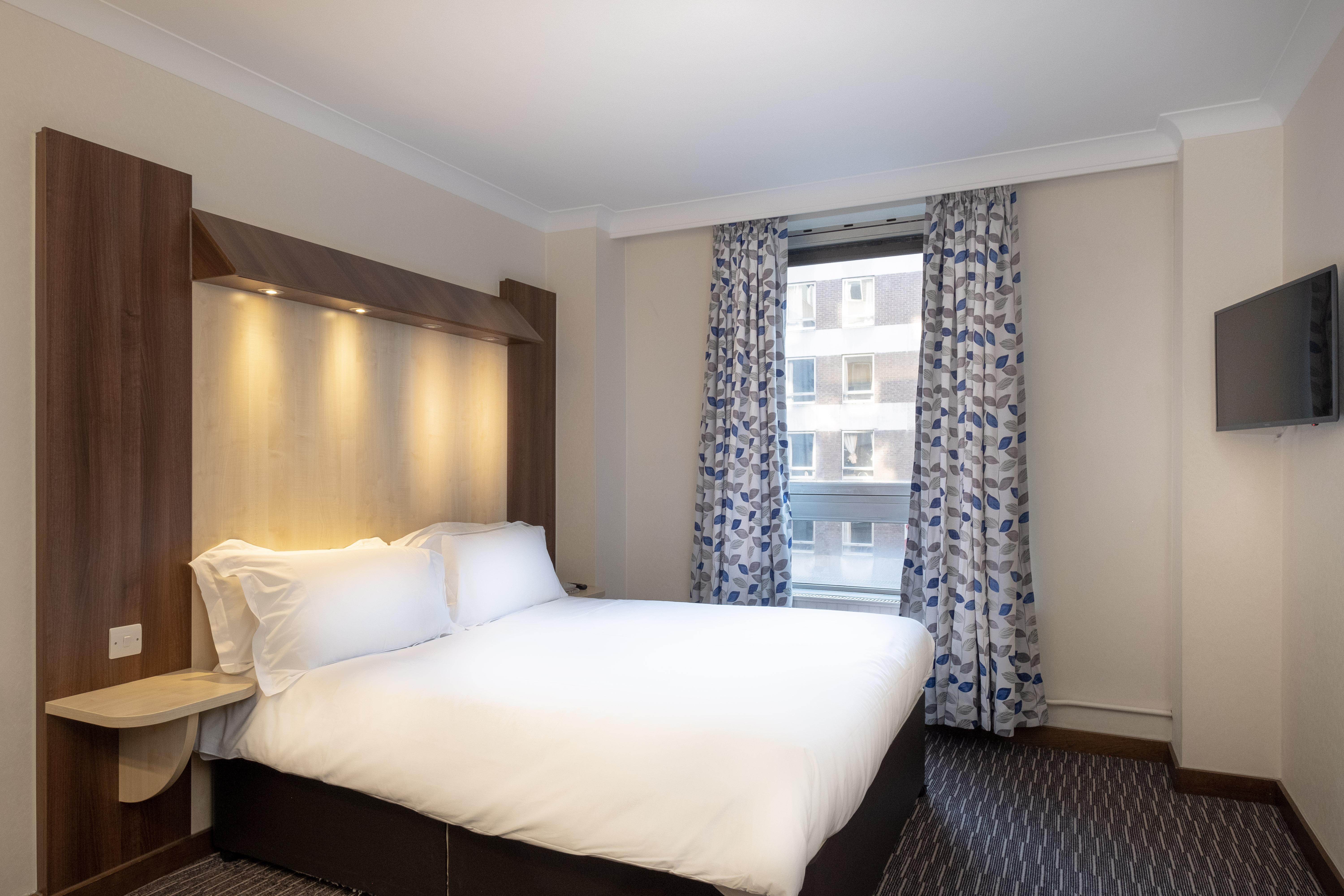 City Sleeper At Royal National Hotel Londra Esterno foto