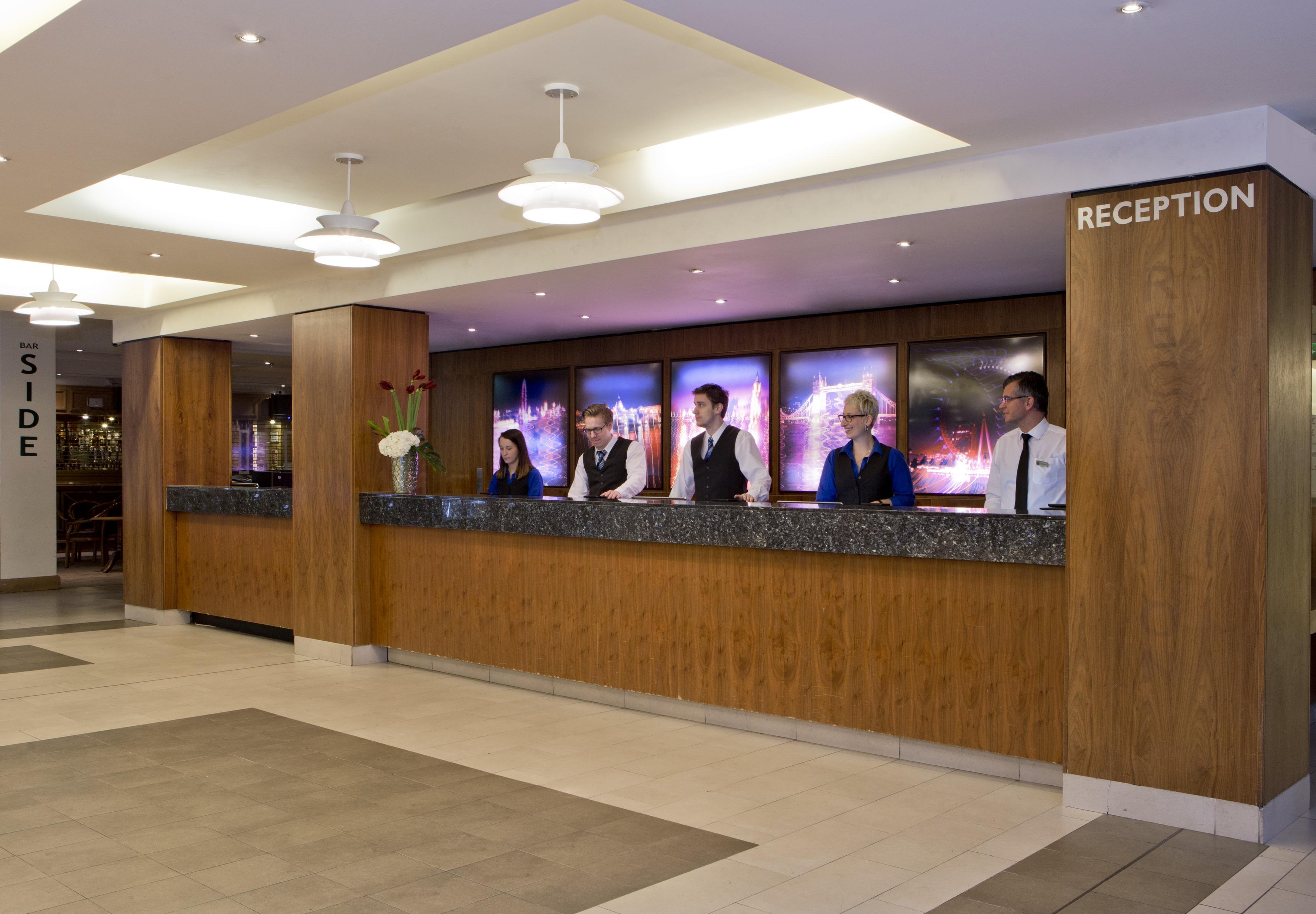City Sleeper At Royal National Hotel Londra Esterno foto