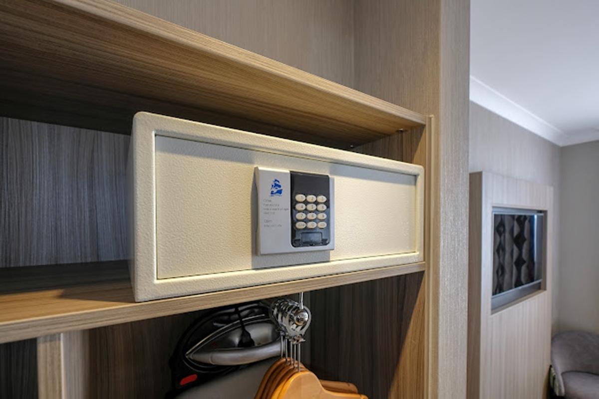 City Sleeper At Royal National Hotel Londra Esterno foto